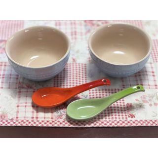 ルクルーゼ(LE CREUSET)の●専用●ル・クルーゼ　ライスボウル2個　＆　レンゲ2個　セットで♪　美品(食器)