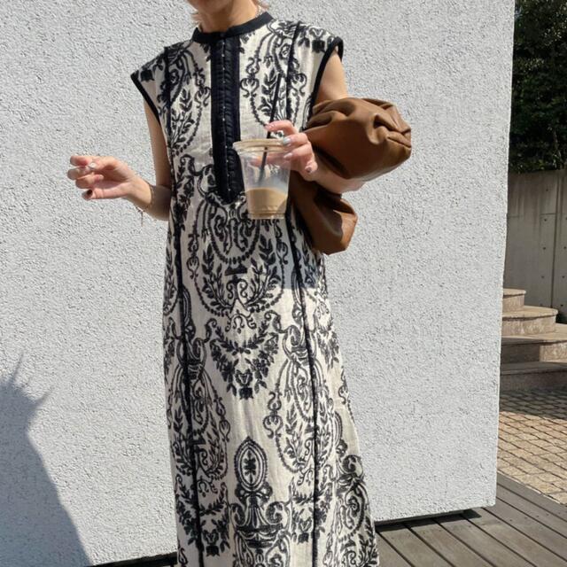 アメリヴィンテージ　DAMASK EMBROIDERY LINEN DRESS