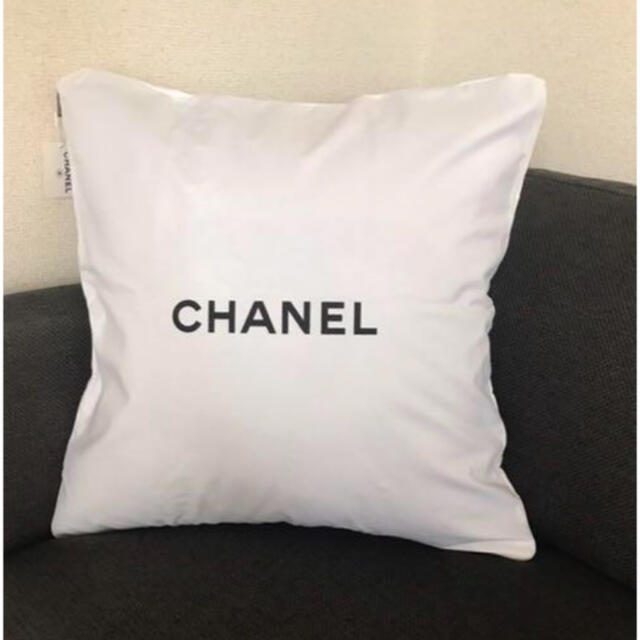 CHANEL - シャネル❤2021 クッションカバー 白×黒の通販 by らら CHANEL - シャネル❤2021 クッションカバー 白×黒の通販 by らら