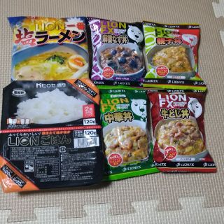 丼のフリーズドライ、ご飯、ラーメン　29点セット＋鎌田醤油2本(レトルト食品)