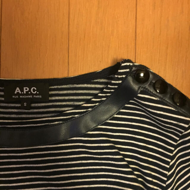 A.P.C(アーペーセー)のA.P.C. アーペーセー  ボーダートップス レディースのトップス(カットソー(長袖/七分))の商品写真