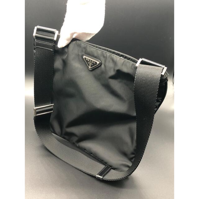 PRADA(プラダ)のPRADA (プラダ) テスートナイロン メッセンジャーバッグ (ブラック) メンズのバッグ(メッセンジャーバッグ)の商品写真