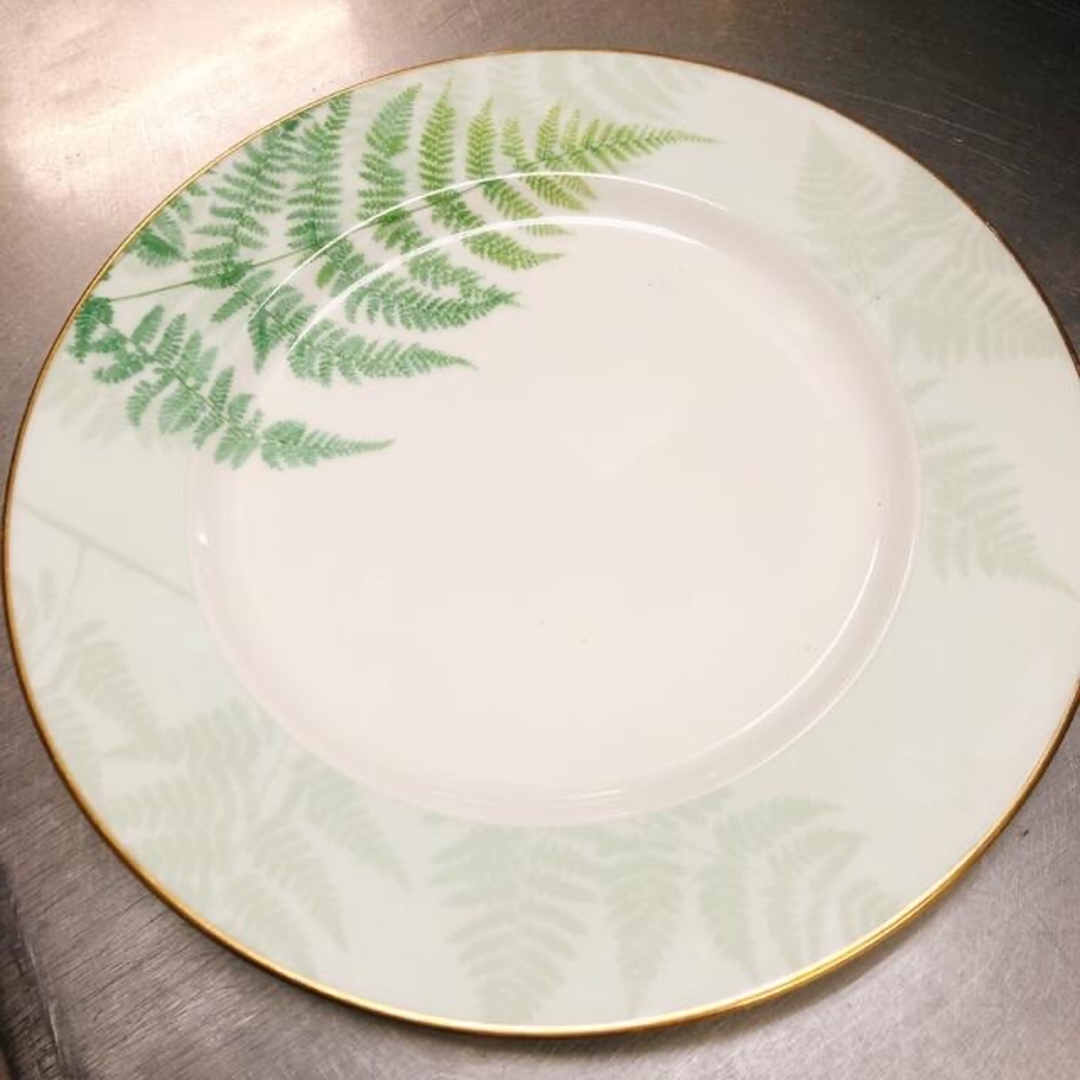 Noritake(ノリタケ)のノリタケ　グラン・ヴェール　ボーンチャイナ　27cm インテリア/住まい/日用品のキッチン/食器(食器)の商品写真