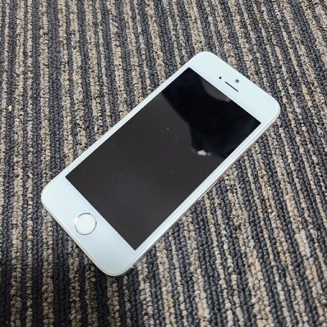 iPhone 5s Silver 32 GB SIMフリー