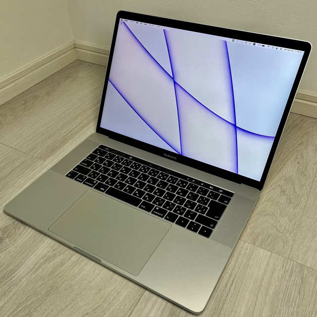 MacBook Pro 2019 15.4inch シルバー