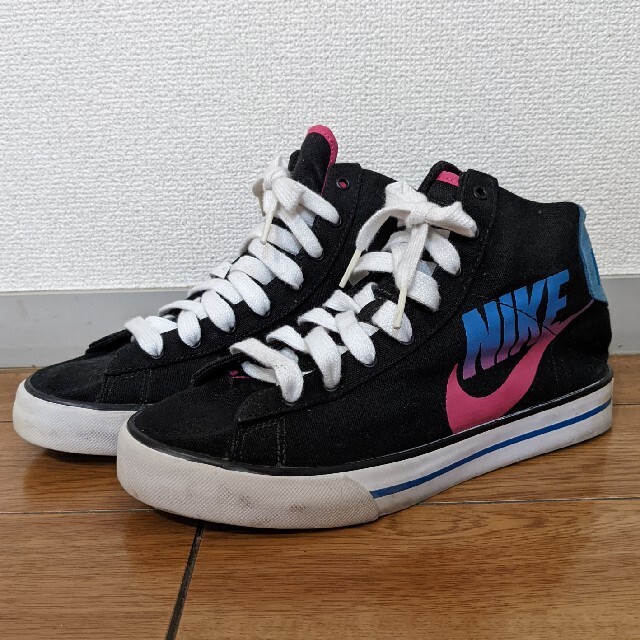 NIKE - KUさま専用【NIKE】キャンバス生地ハイカットスニーカー NIKE - KUさま専用【NIKE】キャンバス生地ハイカットスニーカー