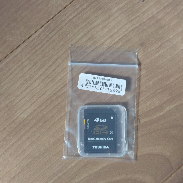 東芝(トウシバ)のシミズ様用　SDカード 4GB スマホ/家電/カメラのPC/タブレット(PC周辺機器)の商品写真