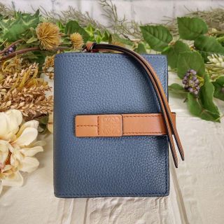 ロエベ(LOEWE)の★クリーニング済み★コンパクト ジップ ウォレット 　折り財布　ブルー(財布)