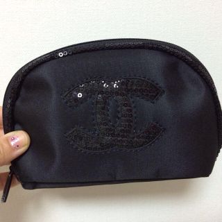 シャネル(CHANEL)の新品♡シャネルスパンコールポーチ♡(ポーチ)