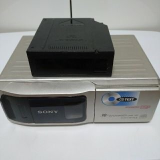 ソニー(SONY)のSONY 10CDﾁｪﾝｼﾞｬｰ CDX-727(カーオーディオ)