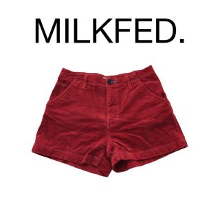 ミルクフェド(MILKFED.)のミルクフェド　コットンコーデュロイショートパンツ　赤　カジュアル　レディース(ショートパンツ)