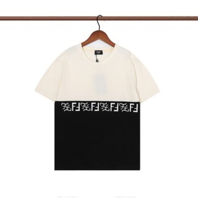 極美品　フェンディ　FENDI　Tシャツ