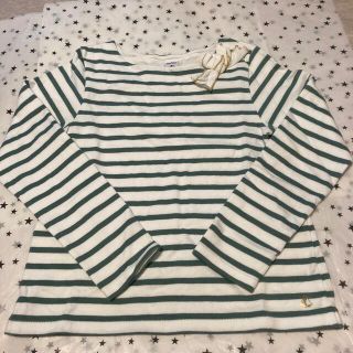 プチバトー(PETIT BATEAU)の美品 PETIT BATEAU ボーダーカットソー(Tシャツ/カットソー)