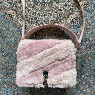 ザラ(ZARA)のファー　ショルダーバッグ　ピンク(ショルダーバッグ)