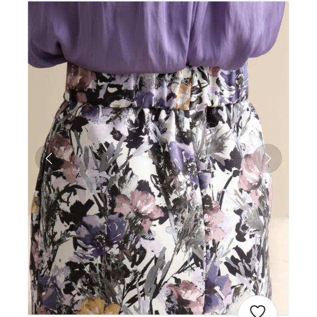 tiara(ティアラ)のティアラ　ペインティング　フラワー　タイト　スカート  メルローズ  ブラウス レディースのスカート(ロングスカート)の商品写真