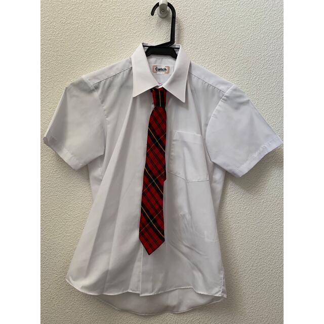 半袖 白シャツ(140サイズ)ネクタイ付き キッズ/ベビー/マタニティのキッズ服男の子用(90cm~)(ブラウス)の商品写真
