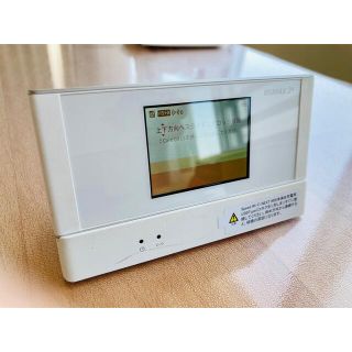 ファーウェイ(HUAWEI)のモバイルWifiルーターW05　UQ Wimax/au  クレードル付き(PC周辺機器)