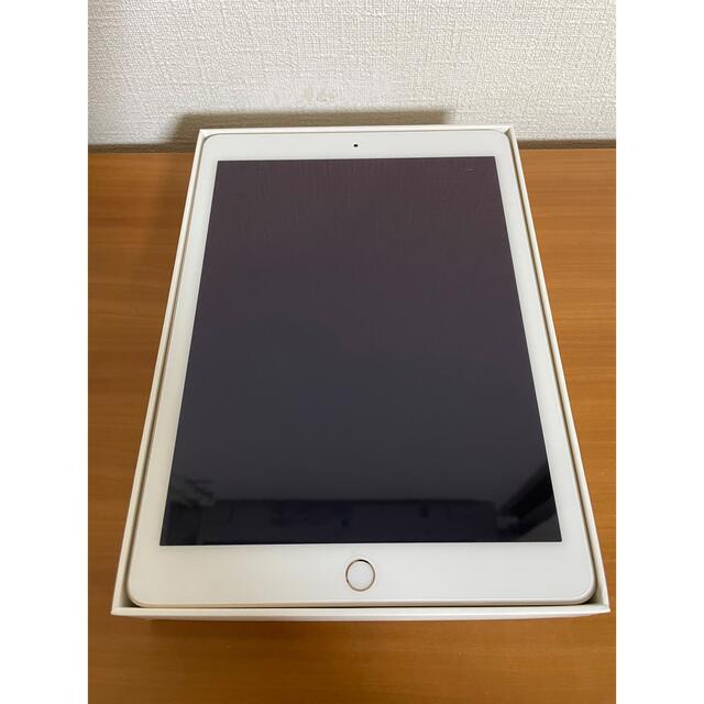 iPad(アイパッド)の【CHANEL様専用】iPad Air2 64GB Wi-Fiモデルゴールド スマホ/家電/カメラのPC/タブレット(タブレット)の商品写真