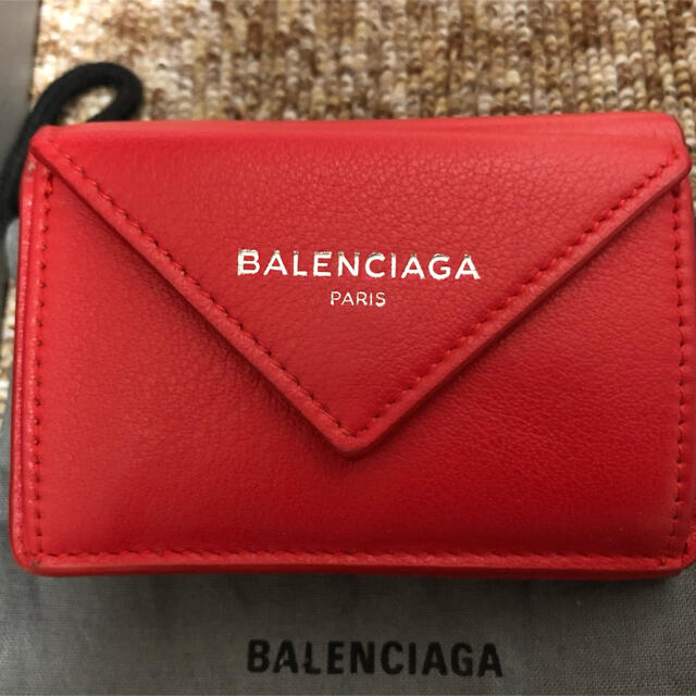 Balenciaga(バレンシアガ)のバレンシアガ　三つ折り財布　美品　レッド　赤　BALENCIAGA ミニ財布 レディースのファッション小物(財布)の商品写真