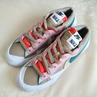 サカイ(sacai)のKAWS × sacai × Nike Blazer Low "Reed" 24(スニーカー)