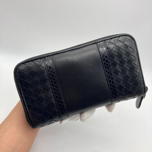 Bottega Veneta(ボッテガヴェネタ)の人気のブラック✨ボッテガ ヴェネタ ラウンドファスナー　長財布✨パイソン ライン メンズのファッション小物(長財布)の商品写真