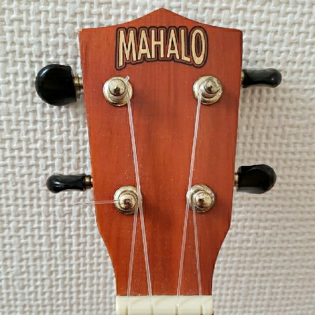ウクレレ　ケース付き　MAHALO uk-120 楽器のウクレレ(ソプラノウクレレ)の商品写真