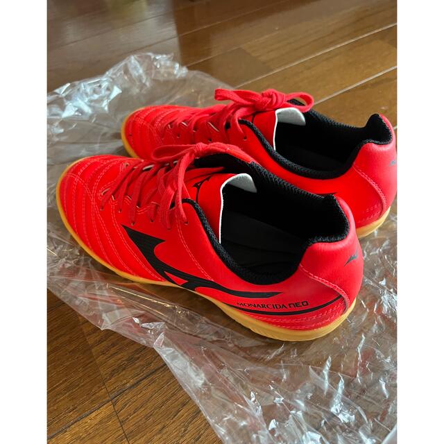 MIZUNO(ミズノ)のミズノフットサルシューズ キッズ/ベビー/マタニティのキッズ靴/シューズ(15cm~)(スニーカー)の商品写真