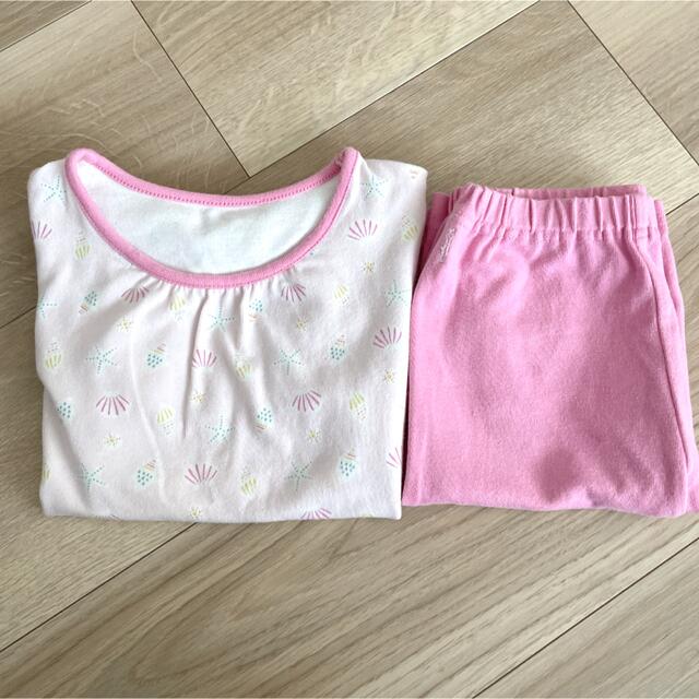 UNIQLO(ユニクロ)のユニクロ　パジャマ　90 キッズ/ベビー/マタニティのキッズ服女の子用(90cm~)(パジャマ)の商品写真