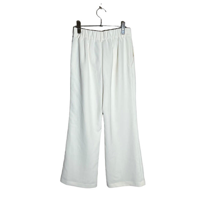 L'Appartement DEUXIEME CLASSE(アパルトモンドゥーズィエムクラス)の21ss アパルトモンLisiere Cropped Pantsクロップドパンツ レディースのパンツ(クロップドパンツ)の商品写真