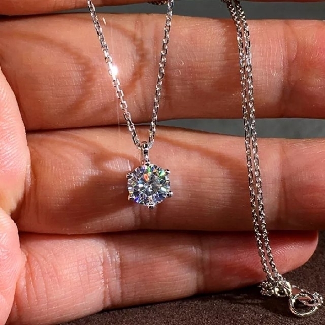 最高級人工ダイヤモンド 1カラット  ネックレスの通販 by まみ's