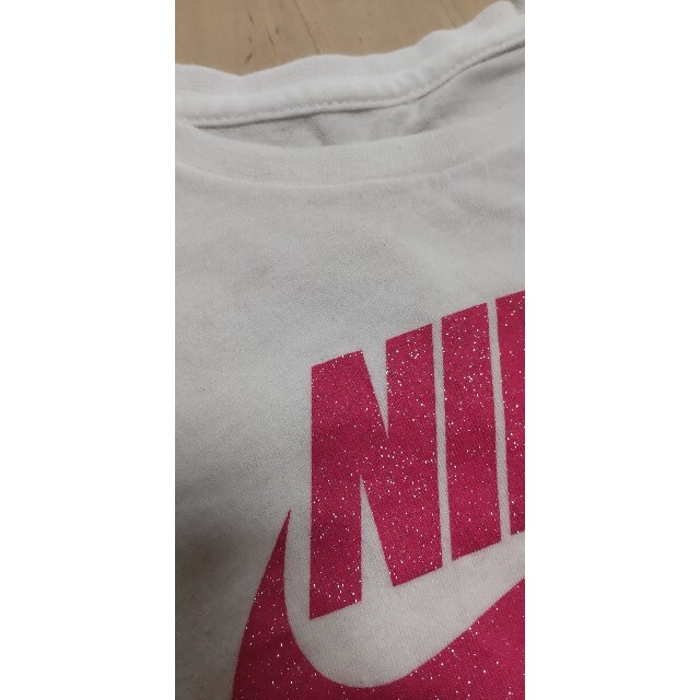 NIKE(ナイキ)のナイキ　女の子　90  Tシャツ キッズ/ベビー/マタニティのキッズ服女の子用(90cm~)(Tシャツ/カットソー)の商品写真