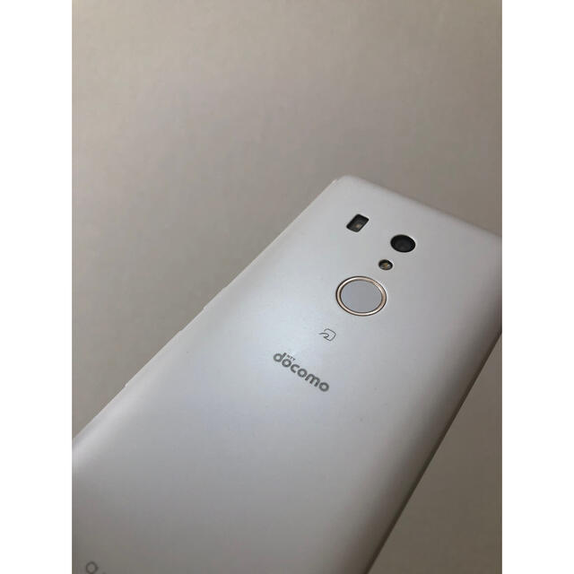 arrows Be3  F-02L  ホワイト 32 GB docomo