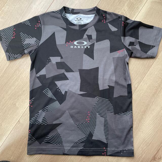 Oakley(オークリー)のOAKLEY キッズTシャツ キッズ/ベビー/マタニティのキッズ服男の子用(90cm~)(Tシャツ/カットソー)の商品写真