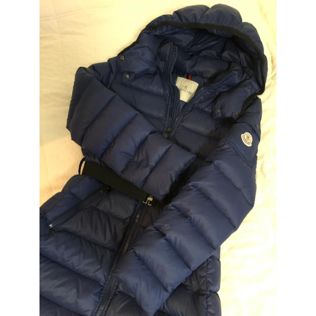 品質保証 MONCLER - Cream モンクレール ダウンコート Sサイズ ダウン