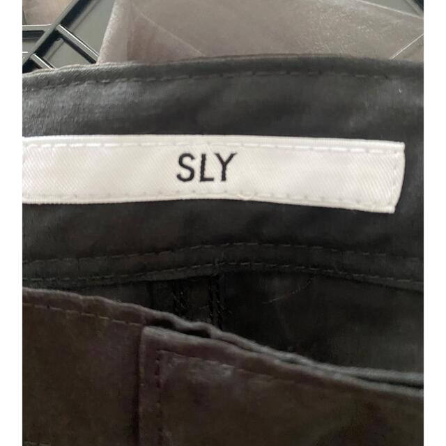 SLY(スライ)のSHEER CARGO ミディアムスカート レディースのスカート(ひざ丈スカート)の商品写真