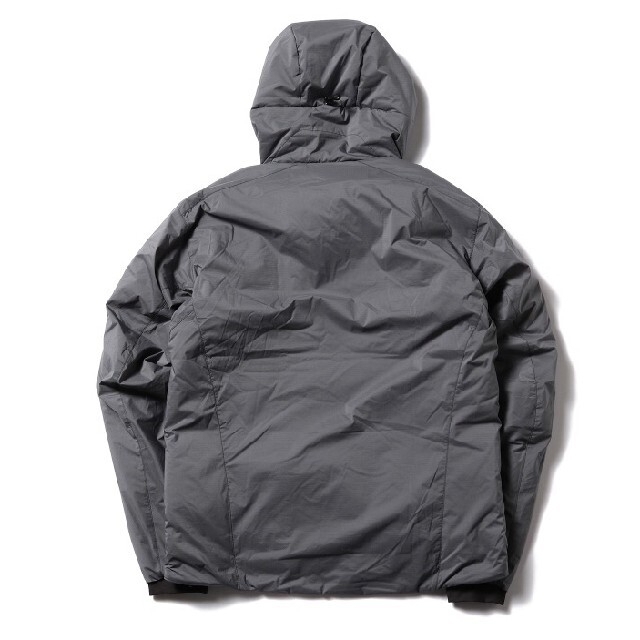 ARC'TERYX(アークテリクス)のARC’TERYX×BEAMS　Atom AR Hoodie　アークテリクス メンズのジャケット/アウター(ダウンジャケット)の商品写真