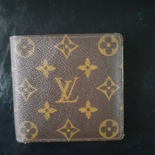 ルイヴィトン(LOUIS VUITTON)のルイヴィトン○二つ折り財布モノグラム(折り財布)