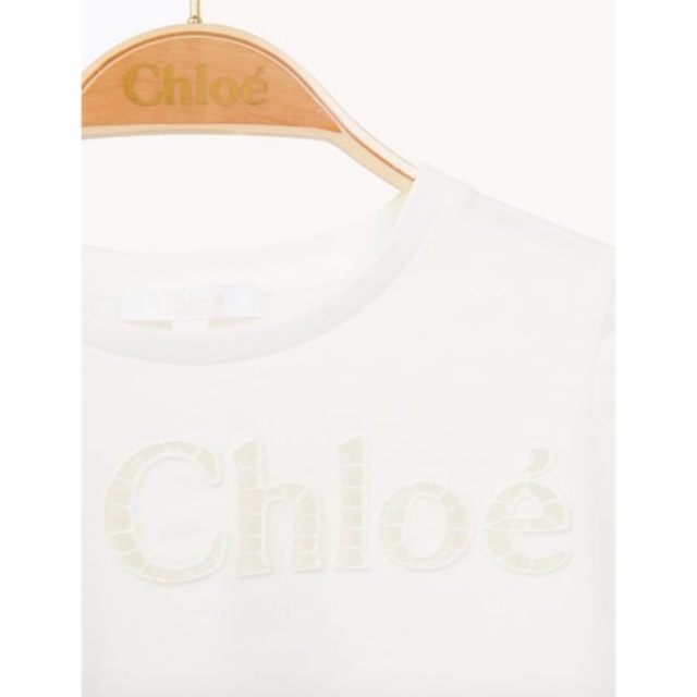 Chloe(クロエ)のChloé クロエ パーフォレイテッドTシャツ オーガニックコットンジャージー  キッズ/ベビー/マタニティのキッズ服女の子用(90cm~)(Tシャツ/カットソー)の商品写真