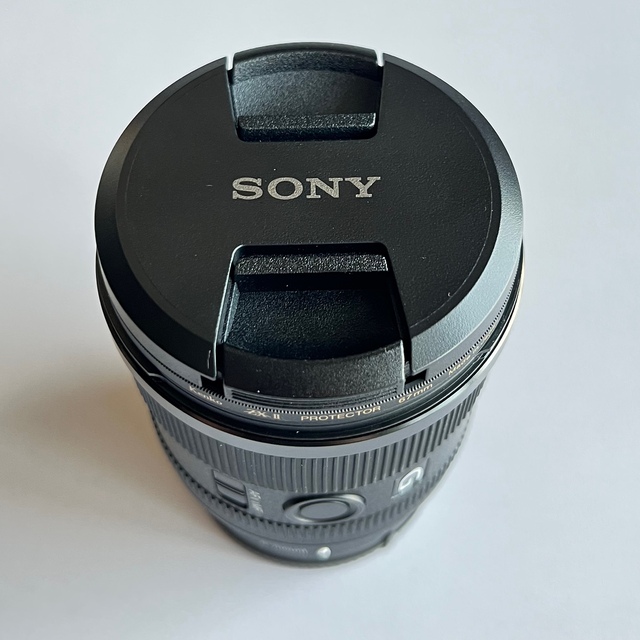 SONY(ソニー)の【中古美品】SONY FE 20mm F1.8 G SEL20F18G スマホ/家電/カメラのカメラ(レンズ(単焦点))の商品写真