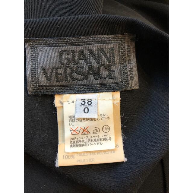 サイズ38 ヴェルサーチ（Versace）プリーツ黒スカート