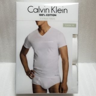 カルバンクライン(Calvin Klein)の3枚組　Calvin Klein　VネックTシャツ　Mサイズ　白　綿100%(Tシャツ/カットソー(半袖/袖なし))
