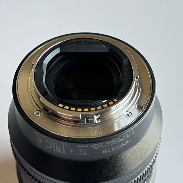 SONY(ソニー)の【新品同様品】SONY FE 24mm F1.4 GM SEL24F14GM スマホ/家電/カメラのカメラ(レンズ(単焦点))の商品写真