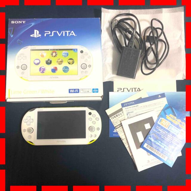 PlayStation Vita(プレイステーションヴィータ)の【匿名配送】PlayStation Vita ライムグリーン／ホワイト エンタメ/ホビーのゲームソフト/ゲーム機本体(携帯用ゲーム機本体)の商品写真