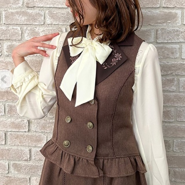 ○待望の再入荷| axes のベスト・スカート femme ベスト&スカート