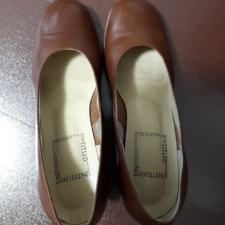 アンタイトル(UNTITLED)の婦人靴　UNTITLED　茶色　太ヒール(ハイヒール/パンプス)