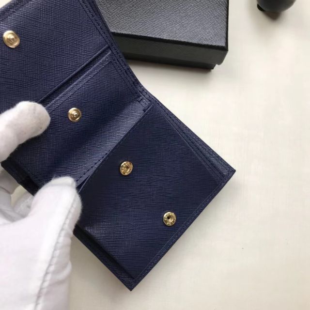 がある 牛本革 二つ折り財布 小銭入れあり の通販 by joonwater's shop|ラクマ レディース