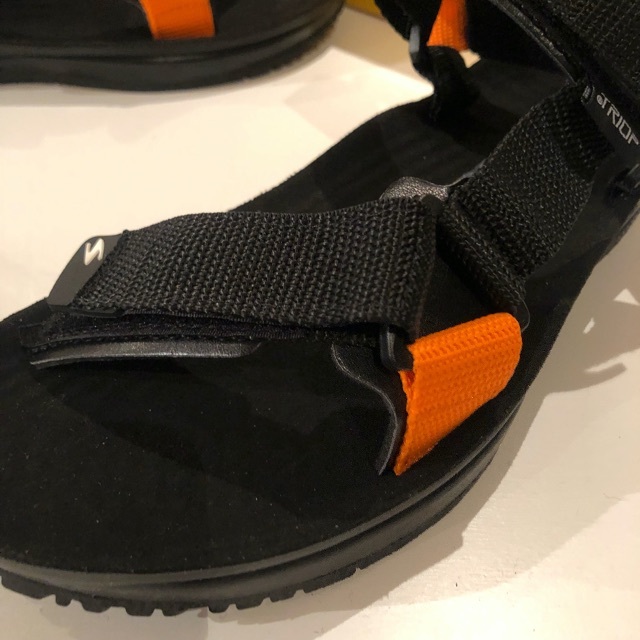 新品 TRIOP トリオプ TERRA SANDAL チェコ NEON