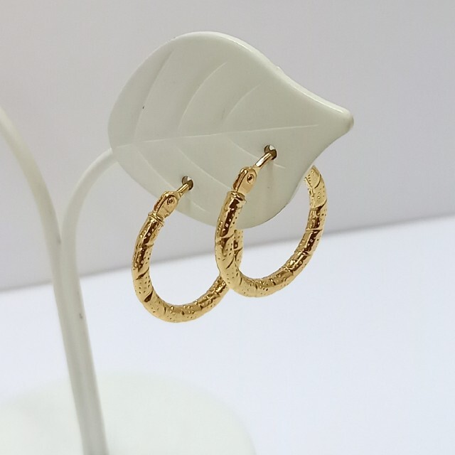 新品 イタリア製 K18デザインフープピアス(リングピアス) アクセサリー