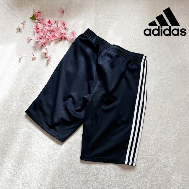 adidas(アディダス)の【良品　古着】アディダス　ハーフパンツ　メンズL ネイビー メンズのパンツ(ショートパンツ)の商品写真