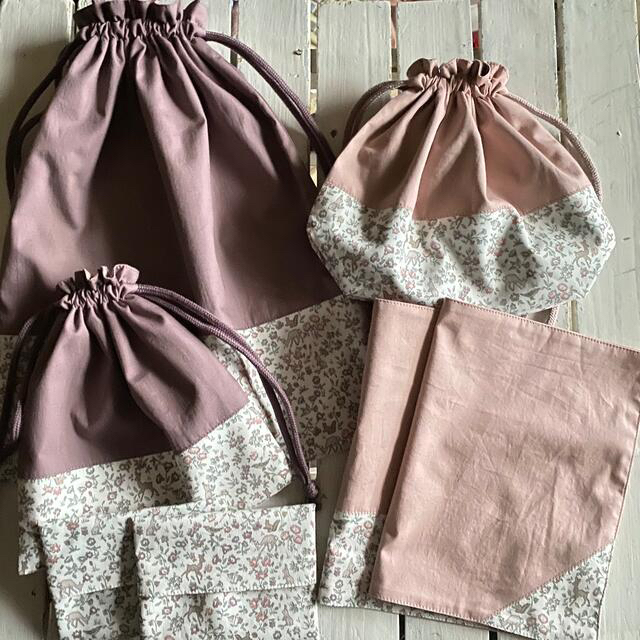 みーちゃん様☆リバティプリント使用×さくらんぼワッペンレッスンバッグ他